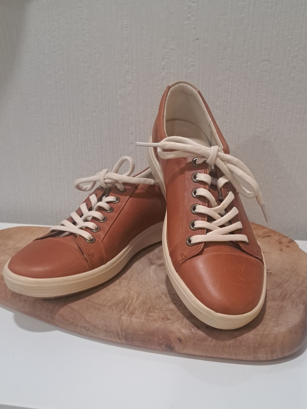 Ecco Brown Leather Low-Top Sneakers with Cream Soles